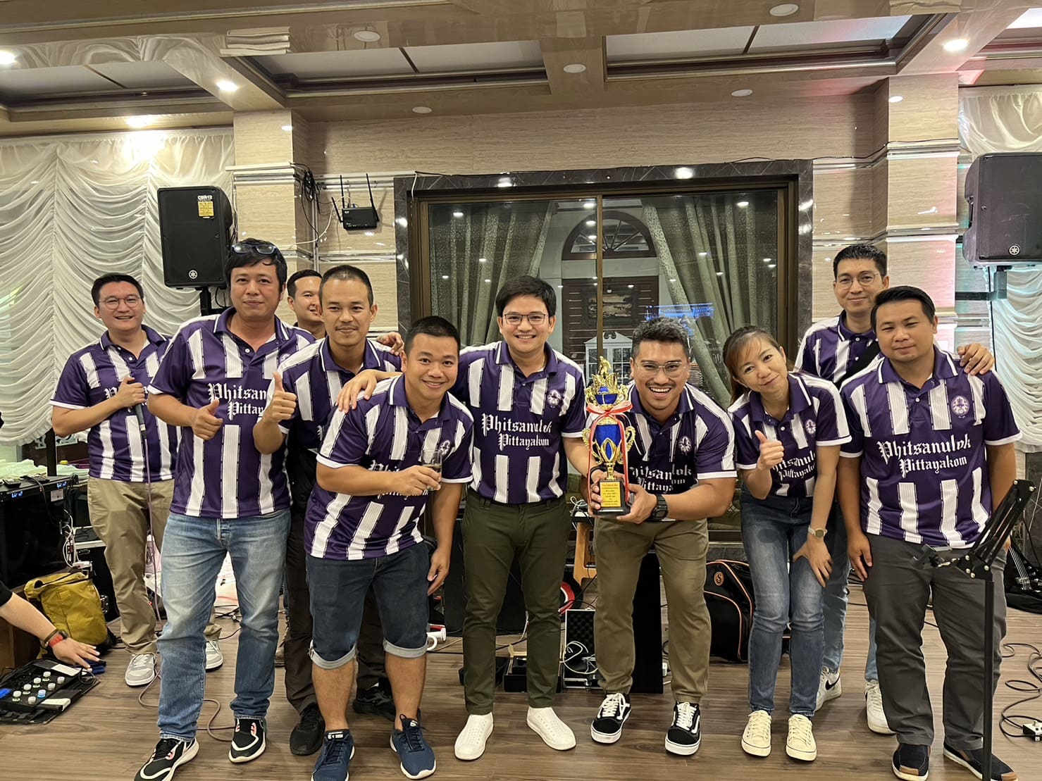 รีวิว